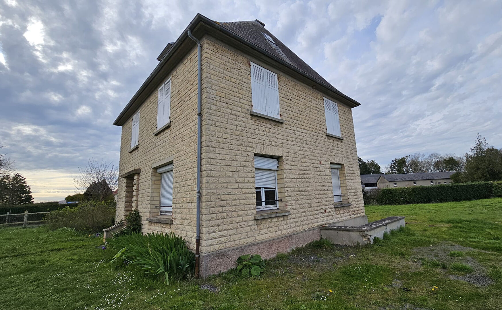 Maison ROCQUANCOURT 8 pièce(s) 150m2